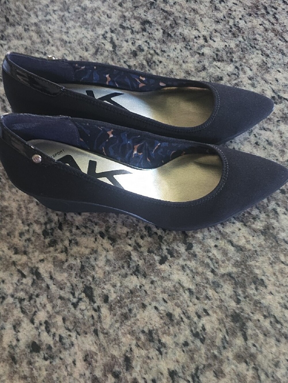 Anne Klein Black Pointed Toe Heels - Picture 3 of 6